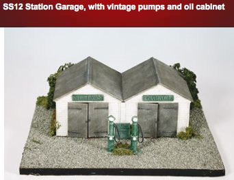 Wills SS12 Station Garage with vintage pump & oil cabinet OO Scale