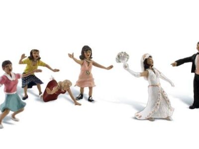 Woodland Scenics A1932 Wedding Bouquet Toss HO Gauge Figures