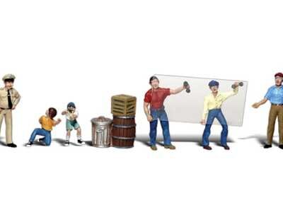 Woodland Scenics A2171 Accident Waiting to Happen N Gauge Figures