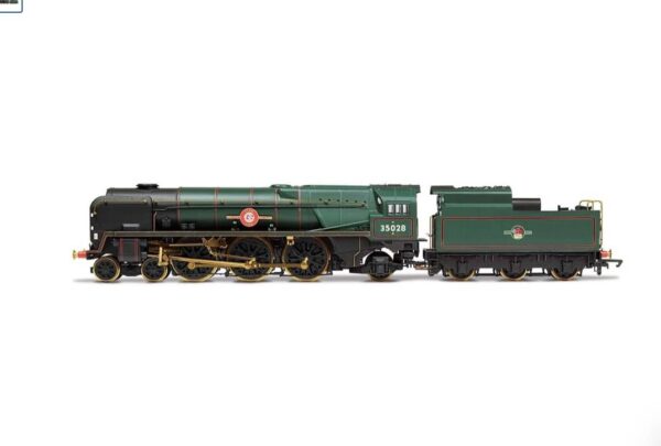 Hornby R3824 Class 8P Merchant Navy 4-6-2 35028 'Clan Line' in BR Green with late crest