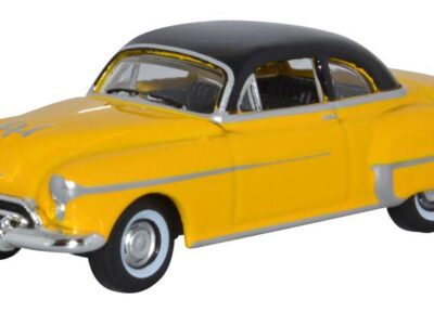 Oxford Diecast 87OR50003 Oldsmobile Rocket 88 Coupe 1950 - Yellow / Black 1/87 Scale