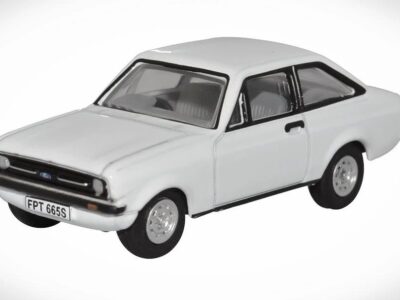 Oxford Diecast 76ESC003 Ford Escort Mk2 - Diamond White