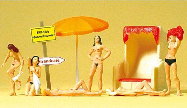 Preiser 10107 Nudist Bathers HO Gauge Figures