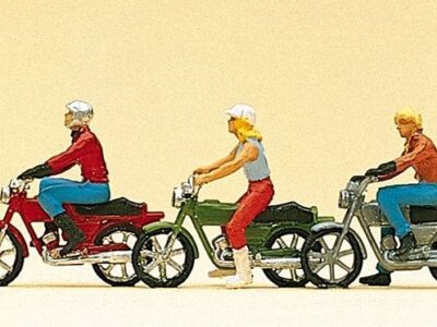 Preiser 10126 Young Motorcyclists HO Gauge Figures