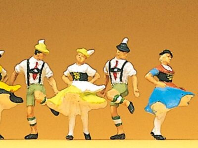 Preiser 10240 Bavarian Folk Dancers HO Gauge Figures