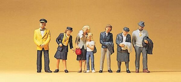 Preiser 10382 Passengers and Stewards HO Gauge Figures