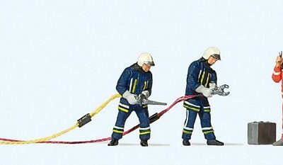 Preiser 10625 Fireman with cutting Equipment & Paramedics HO Gauge Figures