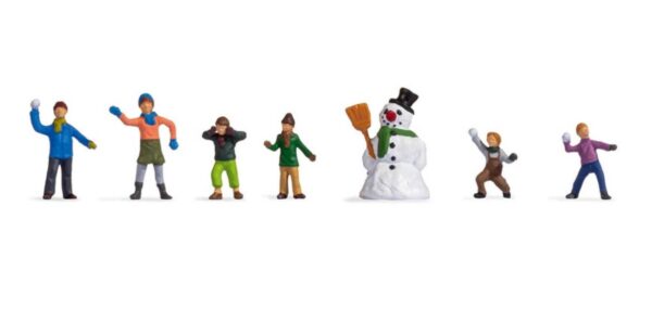 Noch 15821 Children Playing in the Snow HO scale Figures