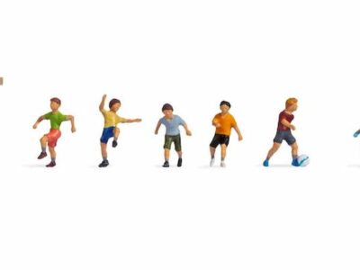 Noch 36817 Children Playing Football (6) Figure Set N Gauge