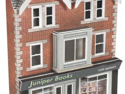 Metcalfe PN974 No 7. High Street Low Relief Shop Front N Scale Kit