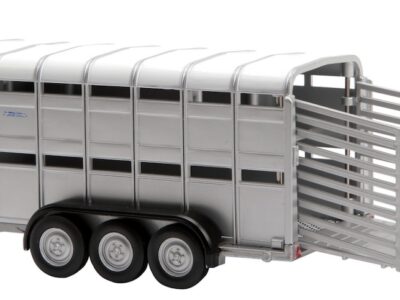 Britains 40710 Ifor Williams Livestock trailer - 1:32 Scale