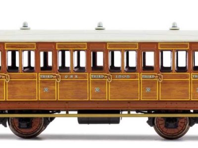Hornby R40104A GNR, 4 Wheel Coach, 3rd Class, Fitted Maglights lighting, 1505
