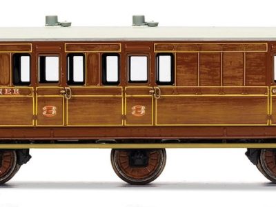 Hornby R40130 LNER, 6 Wheel Coach, Brake 3rd Class, Fitted Maglights lighting, 4589