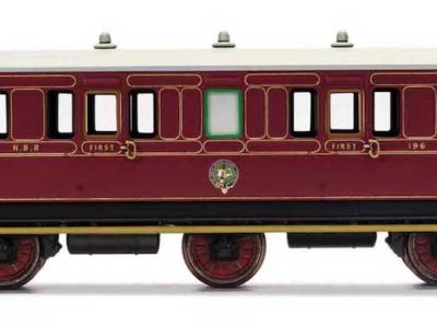 Hornby R40137 NBR, 6 Wheel Coach, Composite, Fitted Maglights lighting, 196
