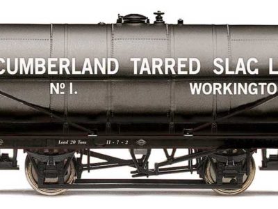 Hornby R60034 20T Tank Wagon, Cumberland Tarred Slag, No1