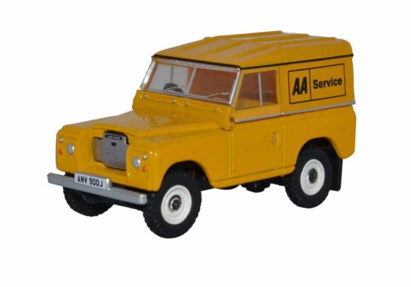 Oxford Diecast 76LR3S002 Land Rover Series III Hard Top - AA Service