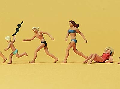 Preiser 79066 Figures on Beach N Gauge Figures