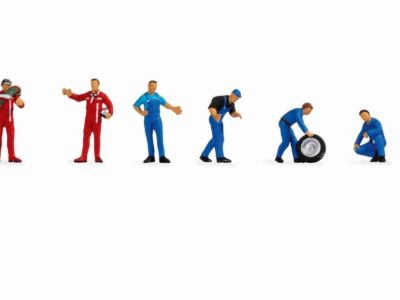 Noch 15107 Racing Drivers and Mechanics HO Scale Figures