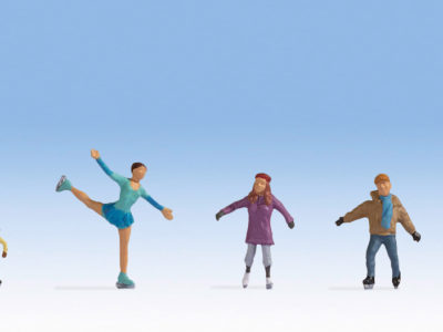 Noch 36724 Ice Skates N Gauge Figures