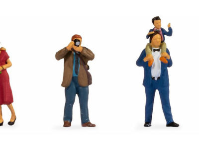 Noch 36864 Wedding Guests N Gauge Figures