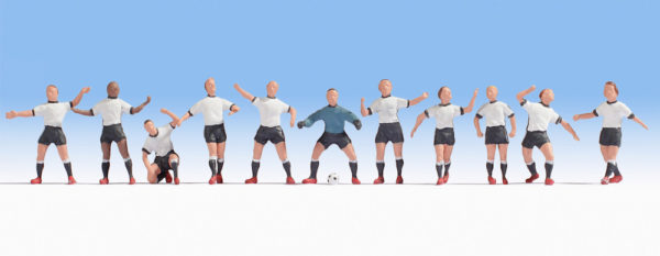 Noch 36965 Football Team - White & Black - Figure Set N Gauge