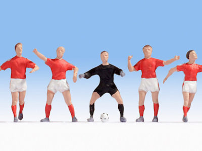 Noch 36967 Football Team - Red & White - Figure Set N Gauge