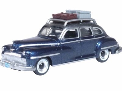 Oxford Diecast 87DS46004 Desoto Suburban 1946 - 48 - Butterfly Blue / Crystal Grey