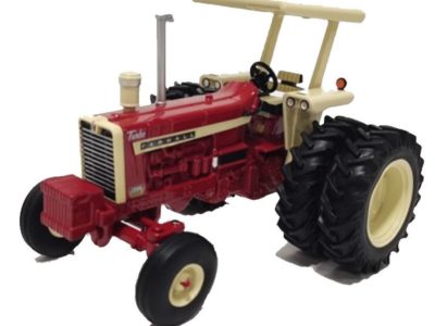 Britains 43363 International Harvester Farmall 1206 Tractor - Limited Edition