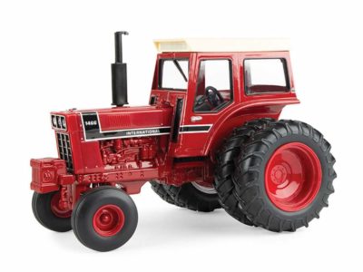 ERTL 44272 International Harvester 1466 Tractor, w:Rear Duals, 1:32 scale
