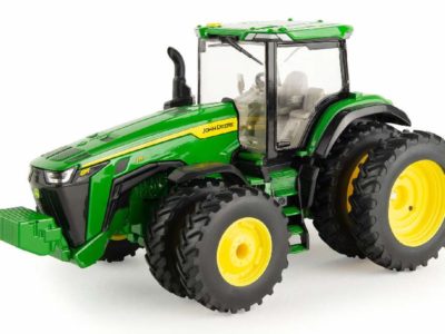 ERTL 45754 John Deere 8R 370 Tractor, w/Front & Rear Duals