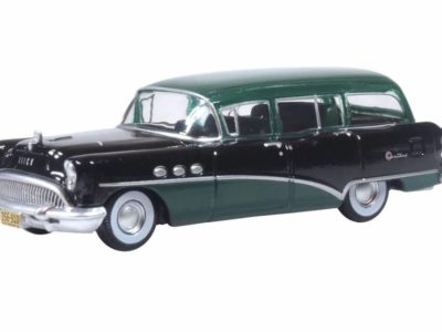 Oxford Diecast 87BCE54002 Buick Century Estate Wagon - Baffin Green / Carlsdad Black 1/87 Scale