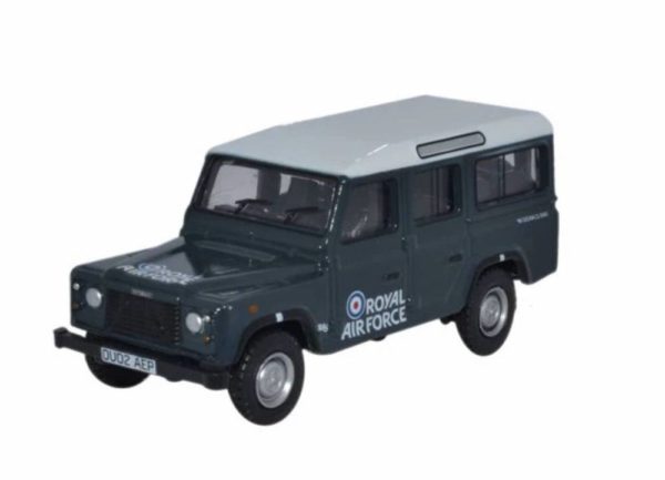 Oxford Diecast 76DEF013 Land Rover Defender Station Wagon - RAF