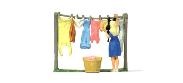 Preiser 28110 Laundry Day HO Gauge Figures