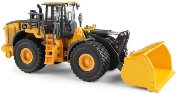 ERTL 45904 John Deere 904 P-Tier Wheel Loader 1/50 Scale