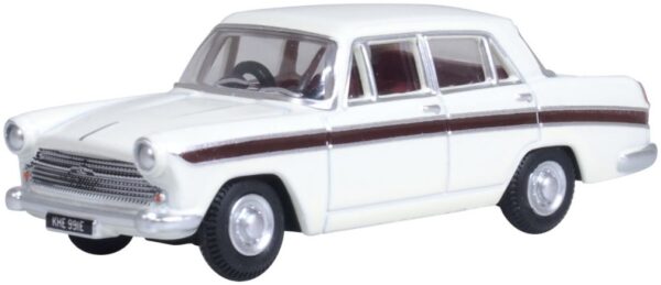 Oxford Diecast 76ACF007 Austin Cambridge Car Snowberry White/Embassy Maroon 1/76 Scale