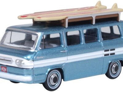 Oxford Diecast 87CG61001 Chevrolet Corvair Greenbrier Passenger Wagon 1961 Turq/Cameo White 1/87 Scale
