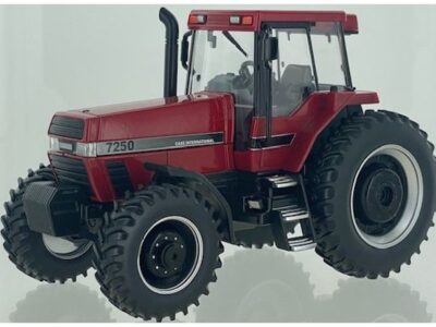 Britains 43417 Case IH Magnum 7250 Tractor 1/32 Scale